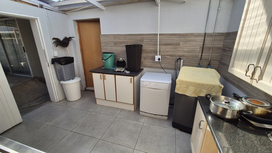4 Bedroom Property for Sale in Bergsig Eastern Cape